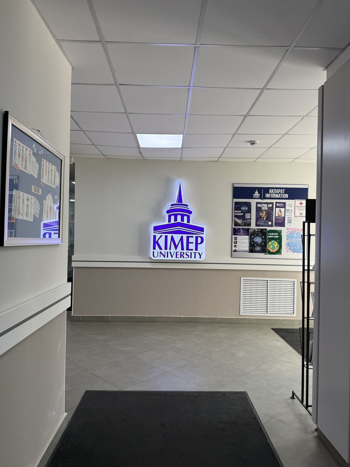 100 business school students, fully engaged